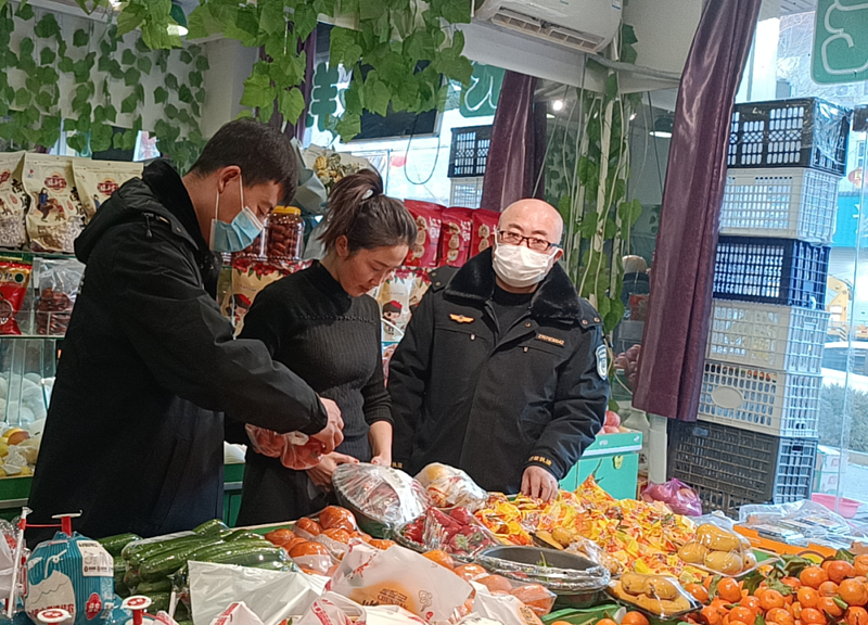 子洲县市场监督管理局开展食品市场检查和快速检测确保群众春节“舌尖”安全